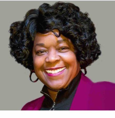 Paula Gold-Williams — Between the 1s and 0s Podcast Guest Paula Gold-Williams smiling in professional headshot — guest on Between the 1s and 0s podcast Episode 4 about leadership, courage, and AI.